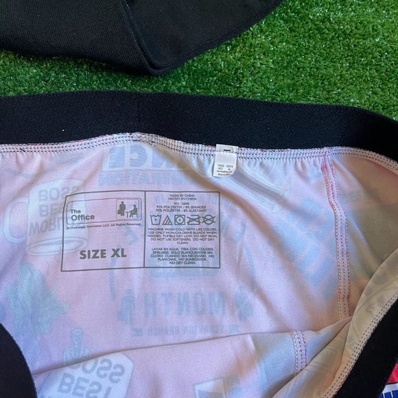 The Office Men's World Best Boss Boxer Briefs and Socks Combo Set Size XL NEW - Picture 4 of 12
